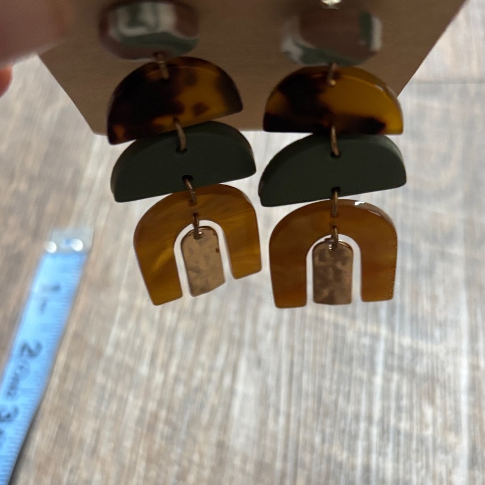 Versona Multicolor Geometric Earrings - Picture 4 of 5